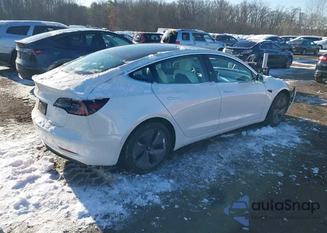 2019 Tesla Model 3 Long Range/Mid Range/Standard Range/Standard Range Plus from USA, damaged, VIN 5YJ3E1EA5KF509267